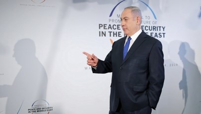 Benjamin Netanjahu postawiony w stan oskarżenia. Grozi mu do 10 lat więzienia