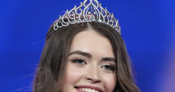 Miss Białorusi Marija Wasiliewicz zaprzecza, że ma romans z prezydentem Alaksandrem Łukaszenką. Wasiliewicz zdobyła w niedzielnych wyborach miejsce w parlamencie. O jej rzekomym romansie z Łukaszenką napisał brytyjski dziennik „The Times”. 22-latka twierdzi, że to kłamstwo.