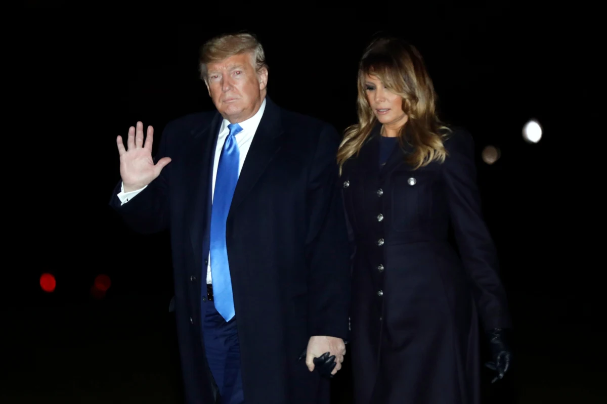 „Prezydent Trump życzy sobie, by dochodzenia w jego sprawie podjął Senat, gdyż jest to jedyna izba, po której można spodziewać się uczciwości i procesu zgodnego z Konstytucją” - oznajmił w czwartek rzecznik Białego Domu Hogan Gidley w oświadczeniu dla prasy.