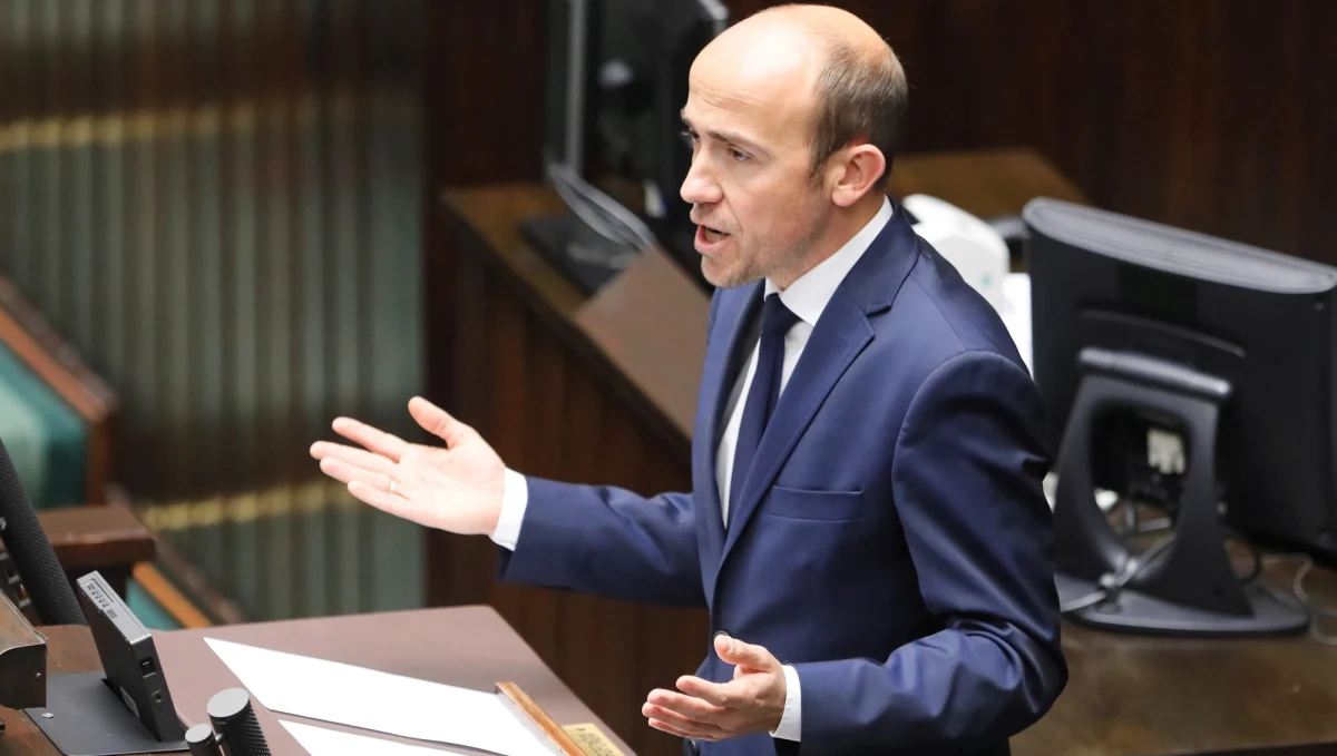 Przewodniczący klubu Koalicji Obywatelskiej Borys Budka poinformował w piątek, że przygotowany został wniosek o odwołanie marszałek Sejmu Elżbiety Witek z funkcji w związku z sejmowym głosowaniem ws. wyboru członków KRS. Jak dodał, oczekuje też pilnego spotkania z marszałek Sejmu.