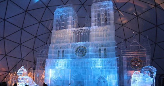 W słowackiej części Tatr na Hrebienoku, podziwiać można lodową katedrę Notre-Dame. Imponująca budowla o wysokości 10 metrów składa się z 1880 bloków lodu o łącznej masie 225 ton.