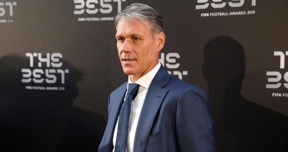 Piłkarska legenda Holandii Marco van Basten jest mocno krytykowany po swoim weekendowym wystąpieniu w telewizji. Na antenie piłkarz krzyknął „sieg heil” – informuje Onet.