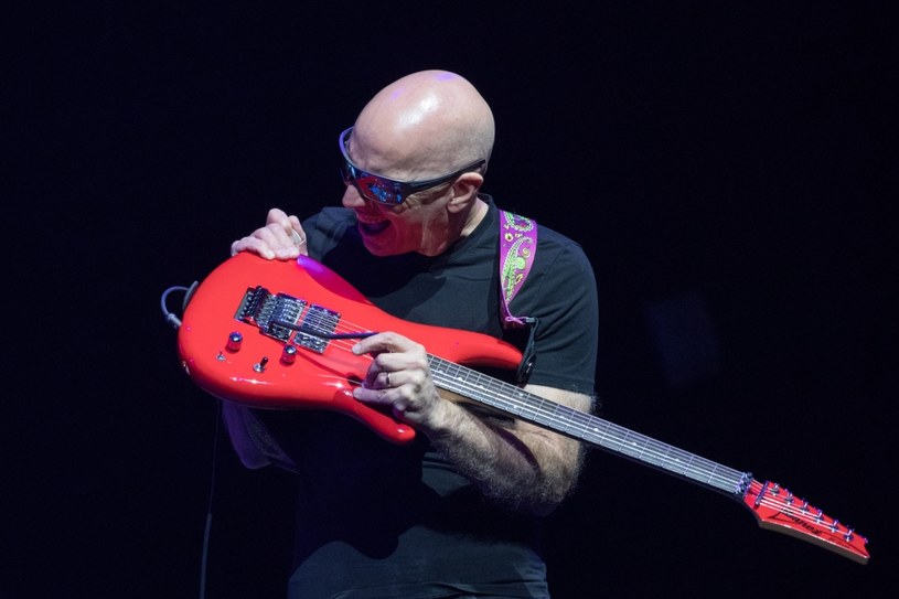 5 maja 2020 r. w klubie Stodoła w Warszawie wystąpi słynny wirtuoz gitary - Joe Satriani.