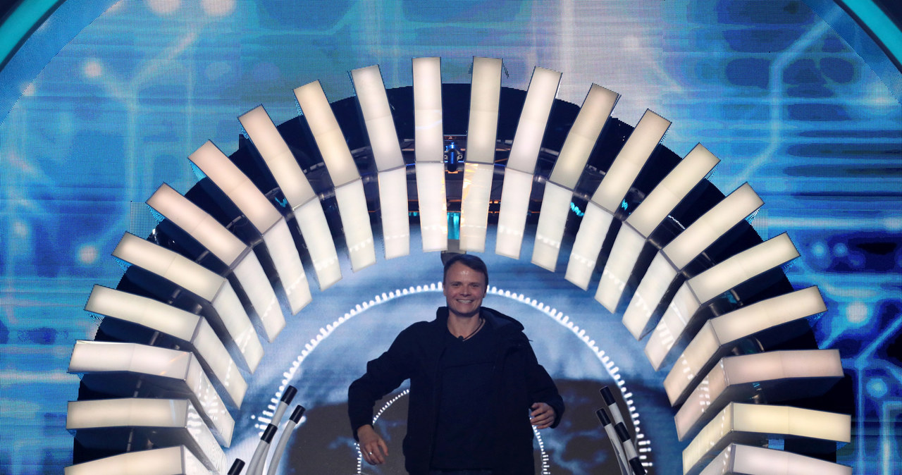 Mateusz Sławiński to uczestnik, który podczas ostatniej "Big Brother Areny" opuścił dom Wielkiego Brata. 26 listopada był gościem programu: "Dzień Dobry TVN", gdzie odniósł się m.in. do kierowanych w jego stronę zarzutów o molestowanie.