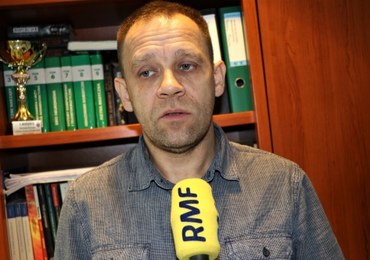 Jak telefony komórkowe wpływają na nasze zdrowie? Badają to naukowcy z UJ