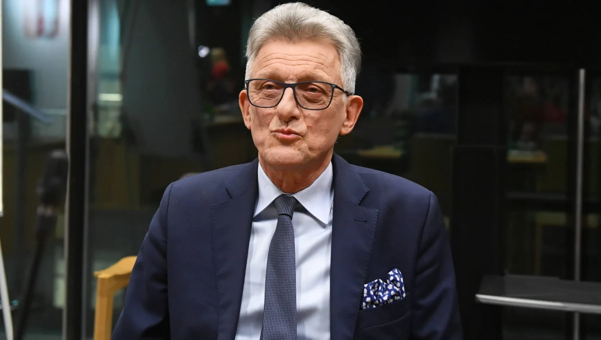 Stanisław Piotrowicz był w PZPR, ale należał do tej grupy prokuratorów i sędziów, którzy starali się maksymalnie łagodzić represje; nie zrobił nic złego, lecz pomógł, co wymagało determinacji i gotowości do rezygnacji z awansów - mówił w wywiadzie dla "GP" prezes PiS Jarosław Kaczyński.