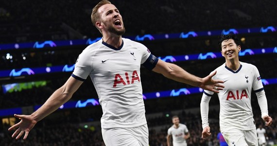 W 5. kolejce Ligi Mistrzów Tottenham Hotspur pokonał na własnym stadionie Olympiakos Pireus 4:2. W strzeleniu jednej z bramek dla gospodarzy, drużynie wydatnie pomógł chłopiec do podawania piłek. Podczas meczu podziękował mu trener Jose Mourinho.