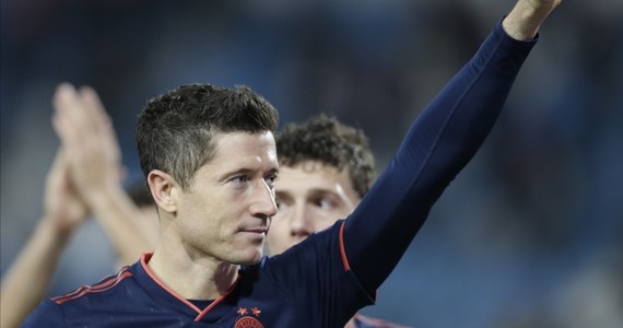 Robert Lewandowski znów bije kolejny rekord. Polak po raz drugi w historii swoich występów w Lidze Mistrzów zdobył cztery bramki. We wtorkowym meczu przeciwko Crvenej Zvezdzie Belgrad Polak zrobił to w rekordowym czasie - 14 min. i 31 sek. Nikt wcześniej tak szybko nie skompletował 4 trafień. To, co w tym sezonie wyprawia kapitan reprezentacji jest nieprawdopodobne. Zdobył 27 goli we wszystkich rozgrywkach w 20 spotkaniach.