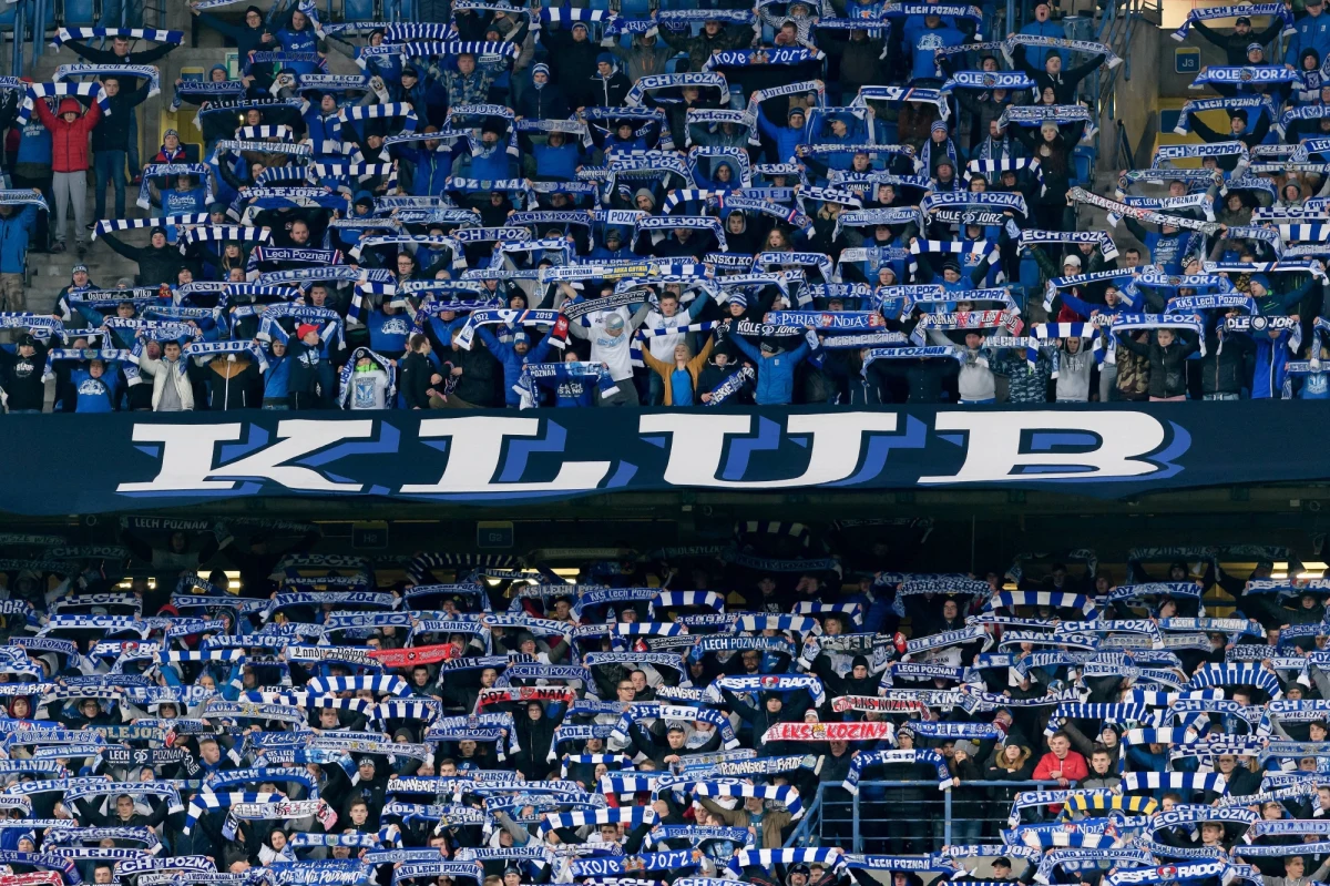 Poznań trafił do brytyjskiego słownika „Cambridge Dictionary”. Nie byłoby w tym nic dziwnego, gdyby nie to, że ten rzeczownik nie oznacza miasta, ale… taniec kibiców.