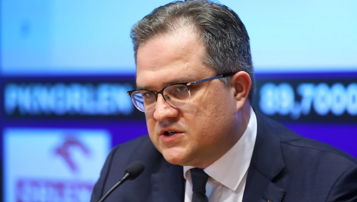 Michał Krupiński zrezygnował z funkcji prezesa Banku Pekao SA - poinformował bank w komunikacie. Rada nadzorcza powołała dotychczasowego prezesa Marka Lusztyna na funkcję prezesa Pekao SA. 