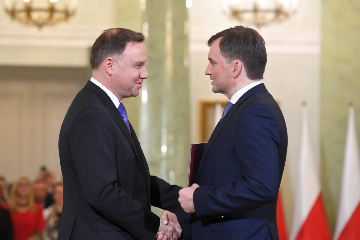 "Minister Zbigniew Ziobro zwróci się do prezydenta Andrzeja Dudy z wnioskiem o rozważenie odznaczenia Polaka, który w Londynie pomógł ująć terrorystę" - poinformował w sobotę rzecznik Solidarnej Polski Jan Kanthak.