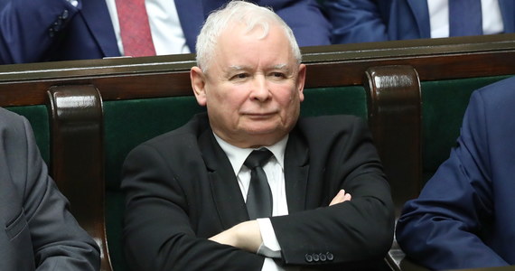 Prezes Prawa i Sprawiedliwości Jarosław Kaczyński trafił do szpitala – dowiedziała się Wirtualna Polska. Polityk miał przejść tam operację kolana.