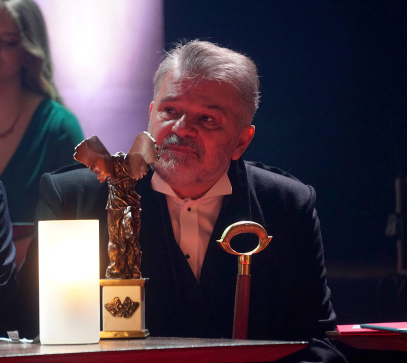 Krzysztof Globisz - znakomity aktor teatralny, filmowy i radiowy - odebrał Nagrodę Splendora Splendorów - wyróżnienie przyznawane przez zespół artystyczny Teatru Polskiego Radia. Radio kochałem, kocham i zawsze będę kochał - powiedział laureat.