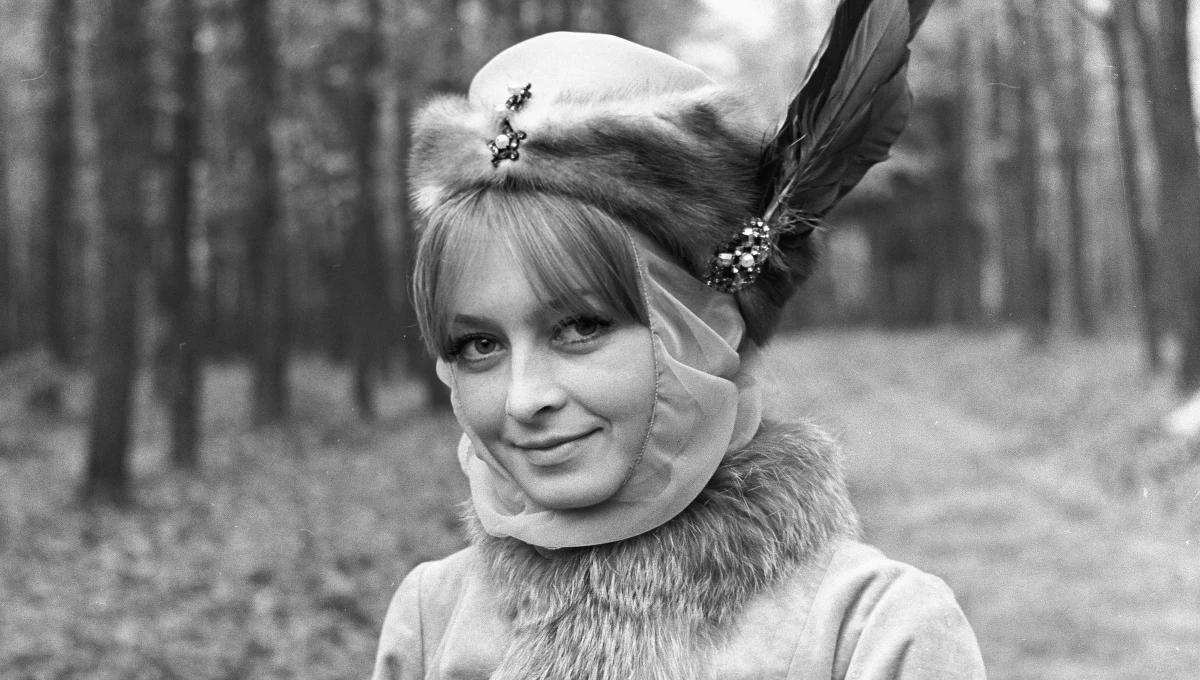 Barbara to szóste najpopularniejsze kobiece imię w Polsce; nosi je blisko 505 tys. pań i dziewcząt - poinformowało Ministerstwo Cyfryzacji. Resort oświadczył też, że Mikołaj zajmuje 59. miejsce w rankingu imion męskich, ale od połowy roku rodzice coraz częściej nazywają tak synów.