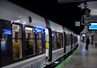 Strajk generalny we Francji. Stoją pociągi, metro, zamknięto szkoły