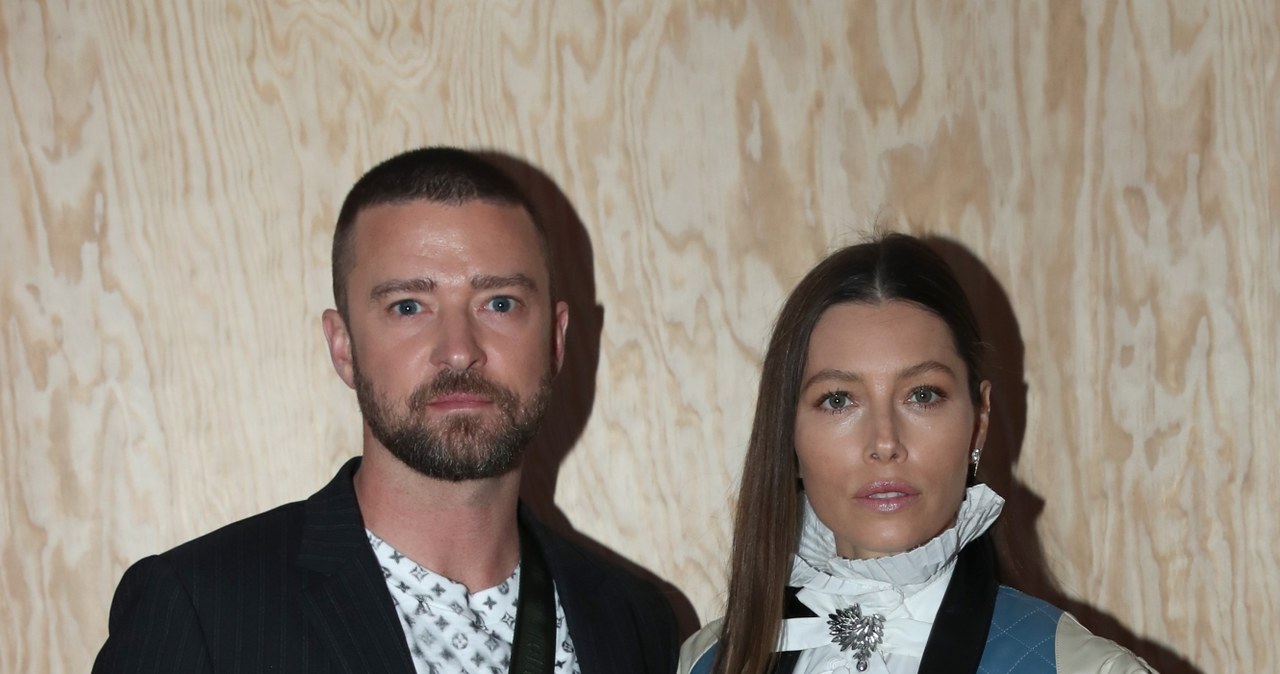 Justin Timberlake kilka tygodni temu został przyłapany na dwuznacznej sytuacji ze swoją koleżanką z pracy. Gdy do sieci trafiły ich wspólne zdjęcia, wśród fanów gwiazdy zawrzało. Teraz piosenkarz odniósł się do całej sytuacji. Na swoim profilu na Instagramie przeprosił żonę i wytłumaczył swoje zachowanie. 