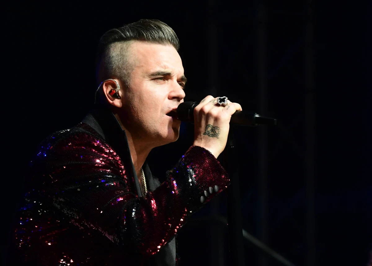 Robbie Williams przyjeżdża do Polski. 8 grudnia wystąpi w Centrum Kulturalno-Kongresowym Jordanki w Toruniu. Robbie Williams z zespołem wykona świąteczne klasyki oraz nowe utwory ze swojej płyty "The Christmas Present".