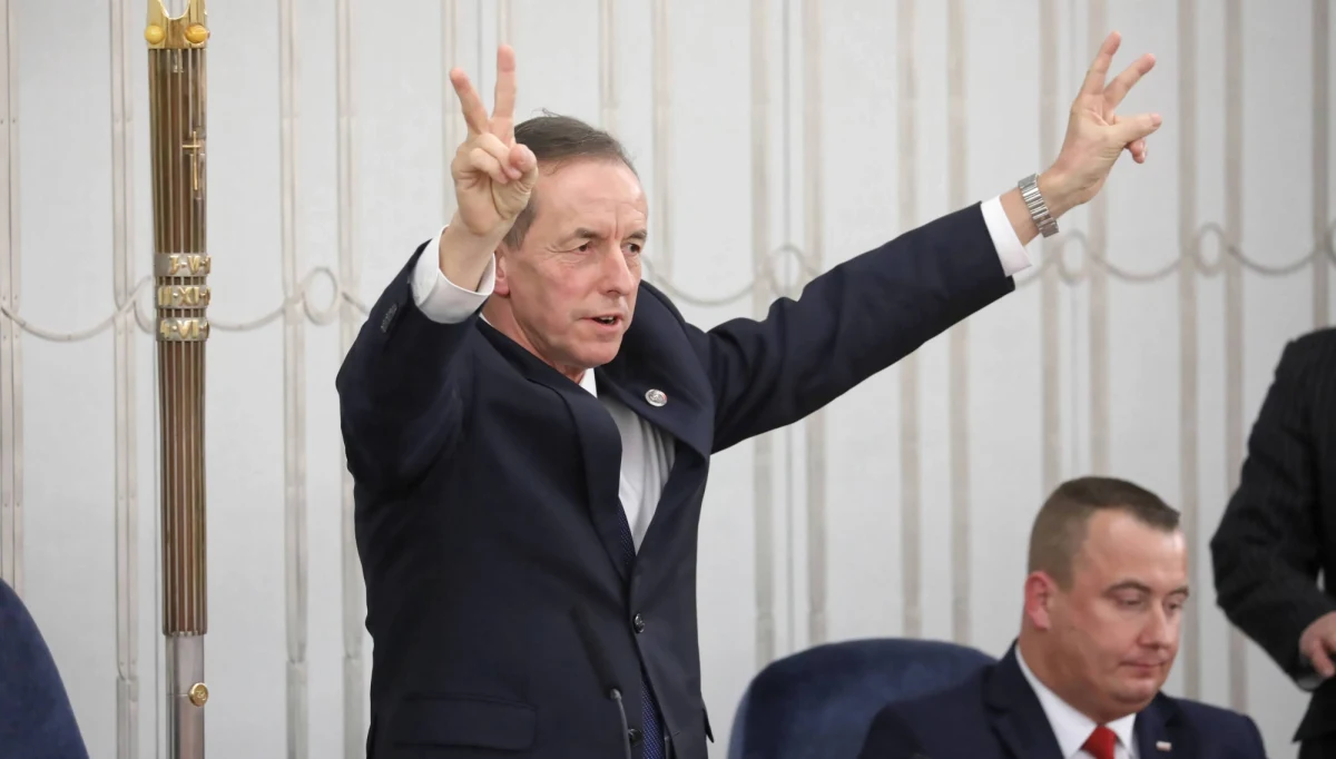 Prawie połowa respondentów - 47 proc. - przyjęła z zadowoleniem wynik wyborów do Sejmu, 50 proc. ankietowanych wyraziło zadowolenie z wyników wyborów do Senatu - wynika z sondażu CBOS. Z nadzieję wynik wyborów parlamentarnych przyjęło 31 proc. badanych, a z obawą - 20 proc.