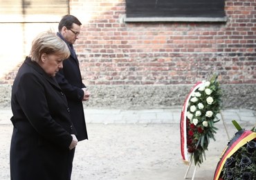 Angela Merkel odwiedziła Auschwitz: Odczuwam głęboki wstyd