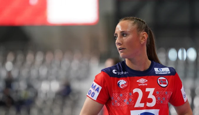 MŚ w piłce ręcznej: Norweżki o pustych trybunach i .. maszynach do klaskania