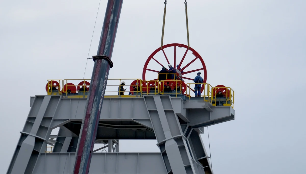 Sześciu górników zostało niegroźnie poturbowanych w wyniku piątkowego wypadku podziemnej kolejki, przewożącej pracowników w zakładzie górniczym Sobieski w Jaworznie w Śląskiem. Po badaniach w szpitalu wszyscy poszkodowani zostali wypisani do domu. 