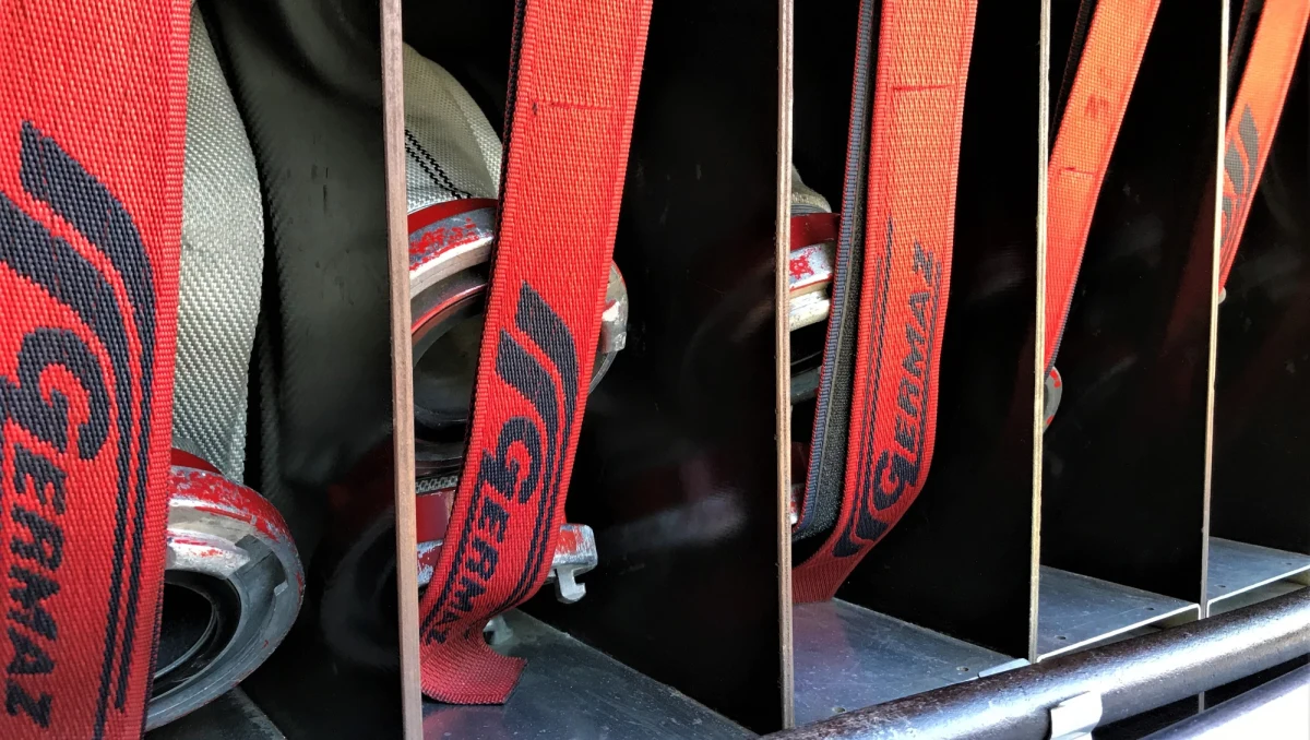 Ogromny pożar w Zaworach w powiecie śremskim w województwie wielkopolskiej. Ogień zajął chlewnię.