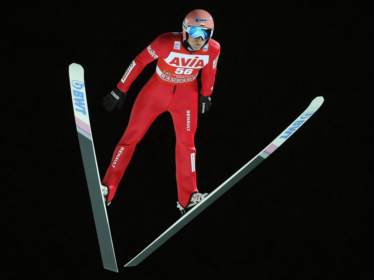 W konkursie Pucharu Świata w skokach narciarskich w Niżnym Tagile wygrał Japończyk Yukia Sato. Najlepszym z Polaków był Dawid Kubacki, który uplasował się na 5. lokacie.