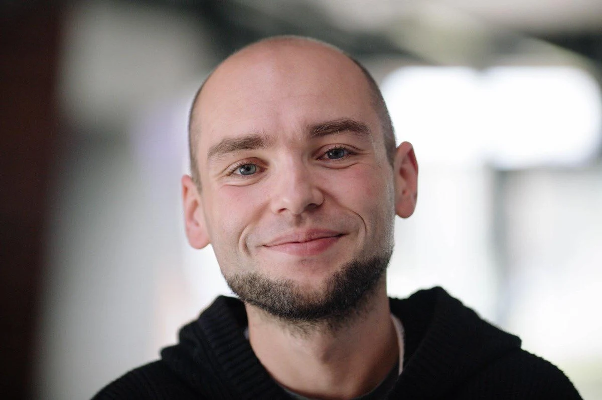 Kuba Kaługa wyróżniony Mediatorem. Dziennikarz RMF FM został nagrodzony w kategorii TORpeda "za relacjonowanie faktów dotyczących zabójstwa prezydenta Gdańska Pawła Adamowicza".