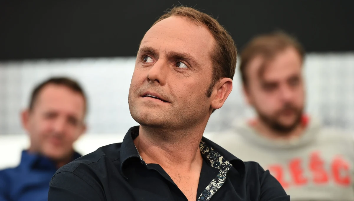 Kierowca rajdowy i rallycrossowy, wielokrotny mistrz Polski w różnych klasach rajdowych zastanawia się nad zakończeniem kariery sportowej: "Na chwilę obecną nie mam żadnych planów. Nie wiadomo co i czy w ogóle będę robił jeśli chodzi o Motorsport" - mówił Tomasz Kuchar po zakończeniu Kryterium Asów na ulicy Karowej.