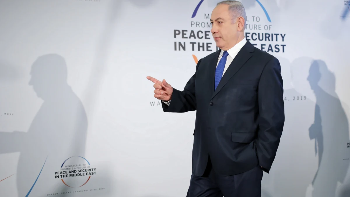 Premier Izraela Benjamin Netanjahu oświadczył w niedzielę, że ma zamiar anektować część Zachodniego Brzegu Jordanu. Jak ocenia AFP, jest to próba uniknięcia kolejnych wyborów przez szefa rządu, któremu grozi śmierć polityczna.