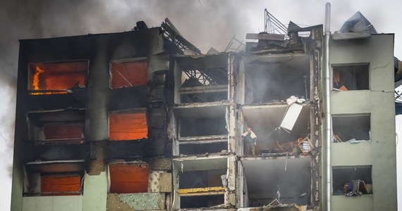 W związku z piątkowym wybuchem gazu i pożarem w Preszowie postawiono zarzuty trzem osobom – poinformowała słowacka policja. Zatrzymani to menadżer firmy budowlanej oraz dwóch robotników. W eksplozji zginęło 7 osób. Jedna jest zaginiona. 