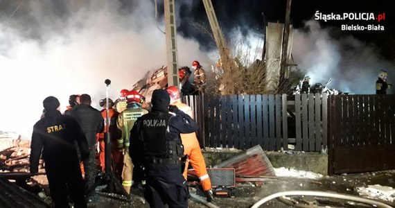 Prokuratura poinformowała, że udowodniono związek pomiędzy wybuchem gazu w Szczyrku a pracami budowlanymi prowadzonymi pod ulicą. W wyniku eksplozji i zawalenia się domu zginęło osiem osób, w tym czworo dzieci.