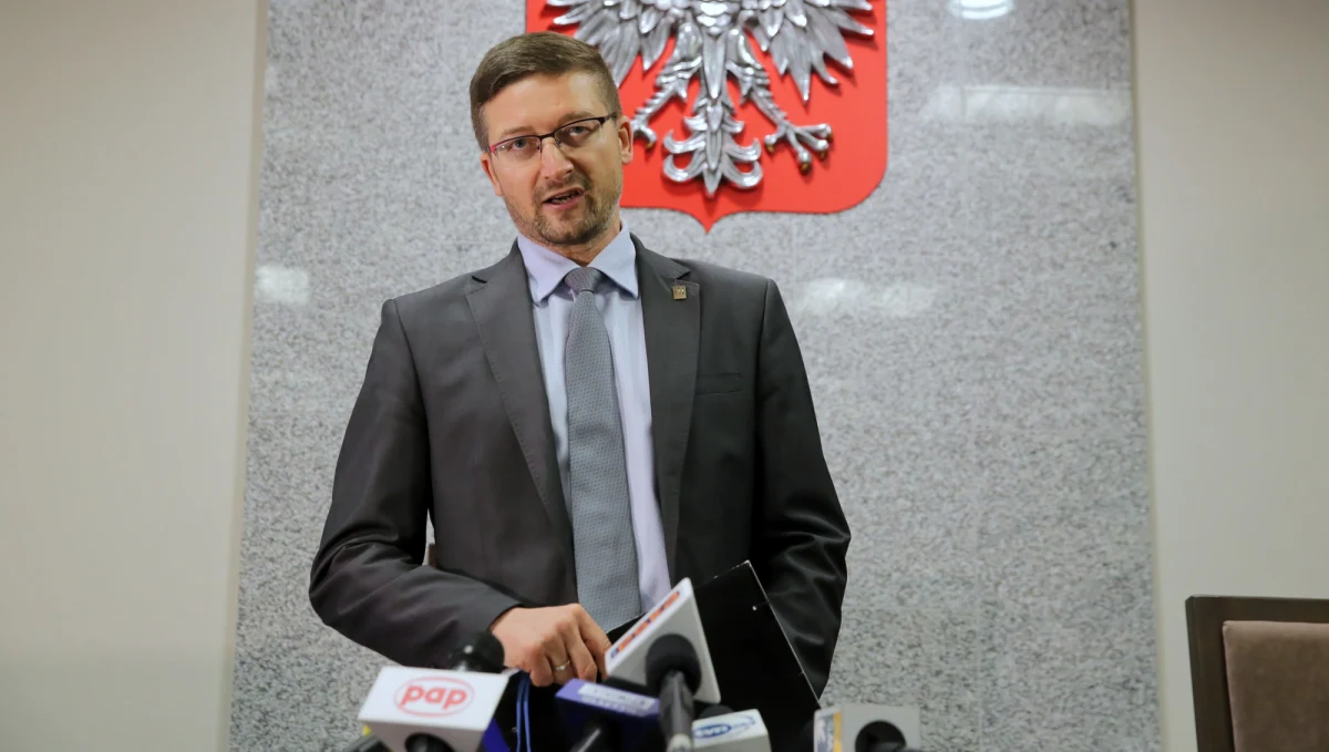 O wyjaśnienia w sprawie działań podjętych wobec sędziego Pawła Juszczyszyna Rzecznik Praw Obywatelskich poprosił sędziowskiego rzecznika dyscyplinarnego Piotra Schaba oraz prezesa olsztyńskiego sądu rejonowego Macieja Nawackiego - podało w poniedziałek Biuro RPO.