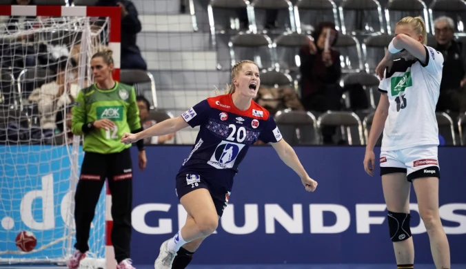 MŚ piłkarek ręcznych. Awans Norwegii, Holandii i Hiszpanii do półfinału