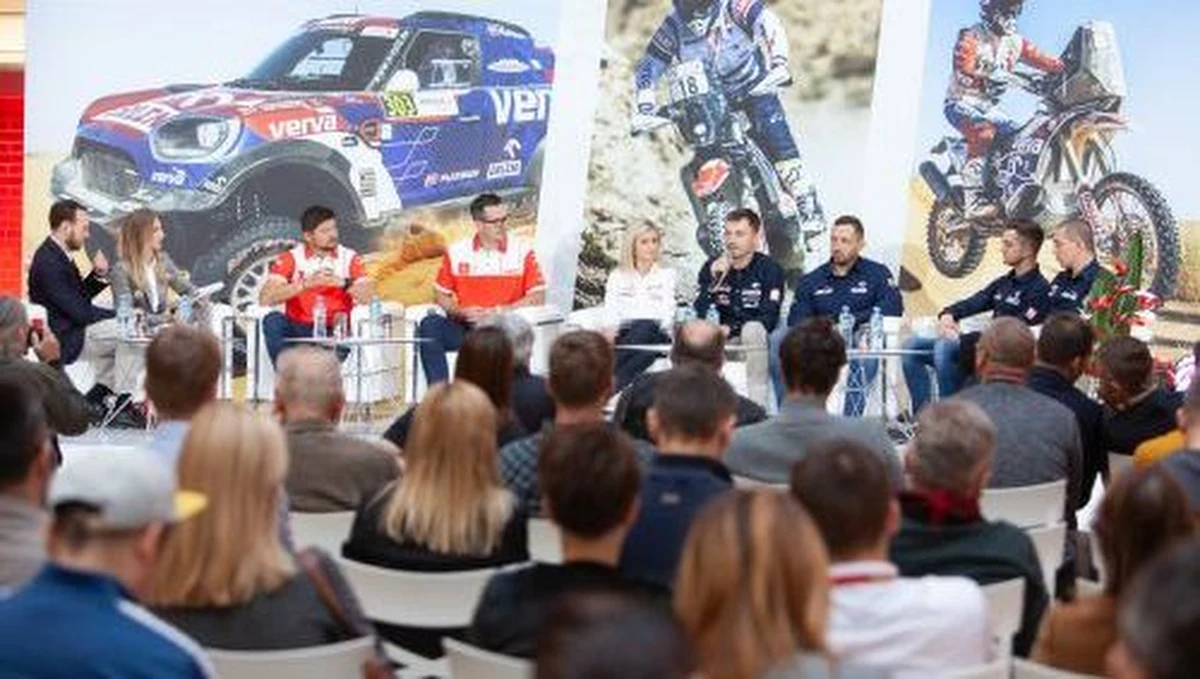 Z nowymi zawodnikami, na nowej trasie – Orlen Team już wkrótce wyruszy na kolejny rajd Dakar. W barwach zespołu po raz kolejny pojadą Kuba Przygoński, Adam Tomiczek i Maciej Giemza. Do składu dołączyli utytułowany quadowiec – Kamil Wiśniewski, dla którego będzie to czwarty start w Dakarze oraz jeden z czołowych kierowców cross-country Martin Prokop. Zmagania w Arabii Saudyjskiej rozpoczną się 5 stycznia 2020 roku. Do rajdu przygotowuje się Rafał Sonik.