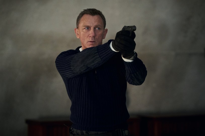 "Nie czas umierać" z Danielem Craigiem, wcielającym się już po raz piąty w agenta 007, zadebiutuje w kinach 3 kwietnia 2020 roku. Zanim to jednak nastąpi, producenci filmu zapraszają wszystkich chętnych młodych twórców do wzięcia udziału w ogólnoświatowym konkursie na plakat zainspirowany filmami z Craigiem jako Jamesem Bondem.