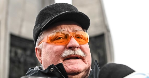 "Nie można pozwolić na zniszczenie niezależnego sądownictwa" – napisał na Twitterze były prezydent Lech Wałęsa i wezwał do marszu na Warszawę. Posłowie PiS złożyli projekt nowelizacji przepisów o ustroju sądów i Sądzie Najwyższym, a także o sądach administracyjnych, wojskowych i prokuraturze. Według autorów projektu, nowe rozwiązania mają dyscyplinować sędziów, którzy przekraczają swoje uprawnienia.