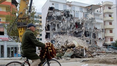 Albania: Kilkanaście nakazów aresztowania po trzęsieniu ziemi