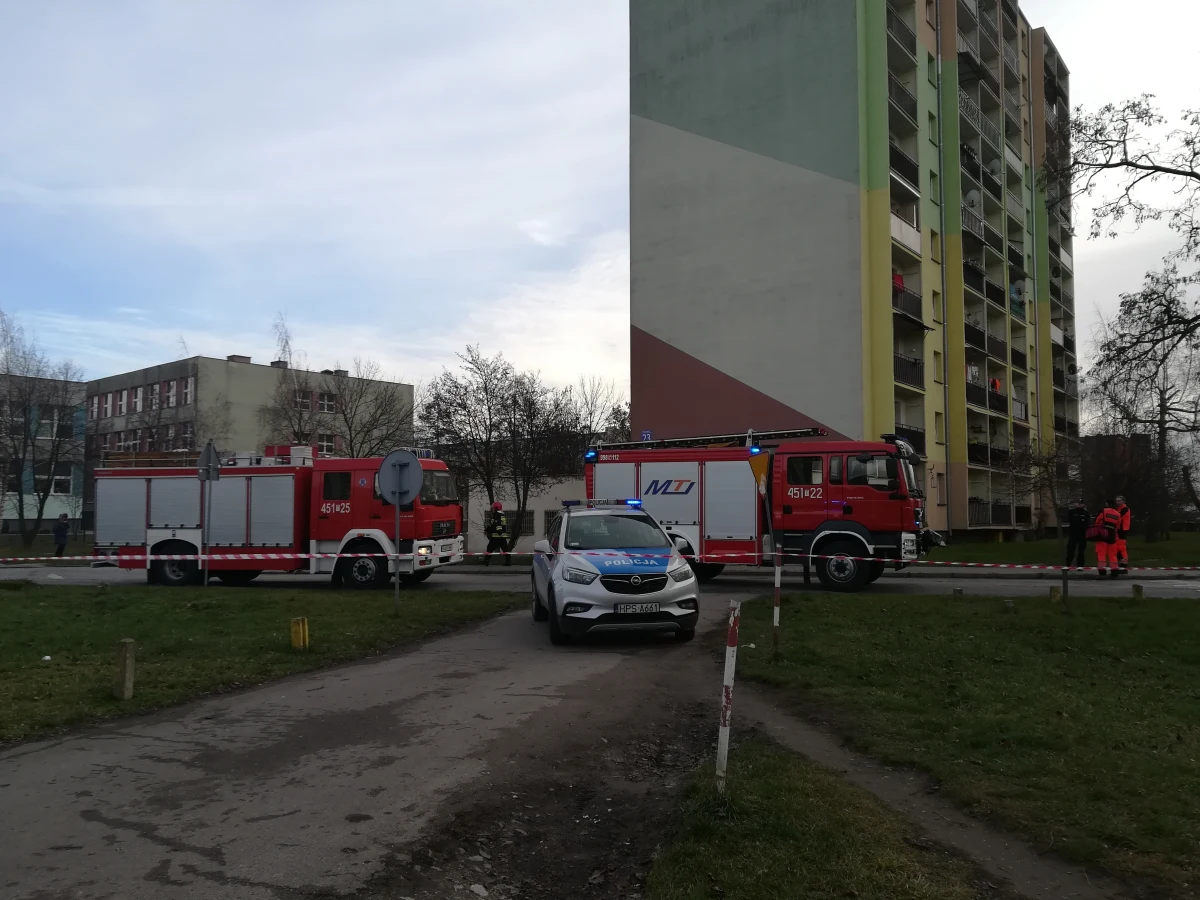 150 mieszkańców 10-piętrowego bloku zostało ewakuowanych po wycieku gazu w Ostrowcu Świętokrzyskim. 