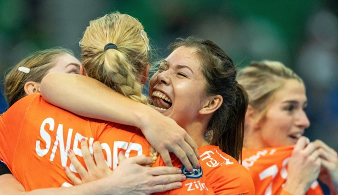 MŚ piłkarek ręcznych. Złoto dla Holandii po wygranej z Hiszpanią w finale