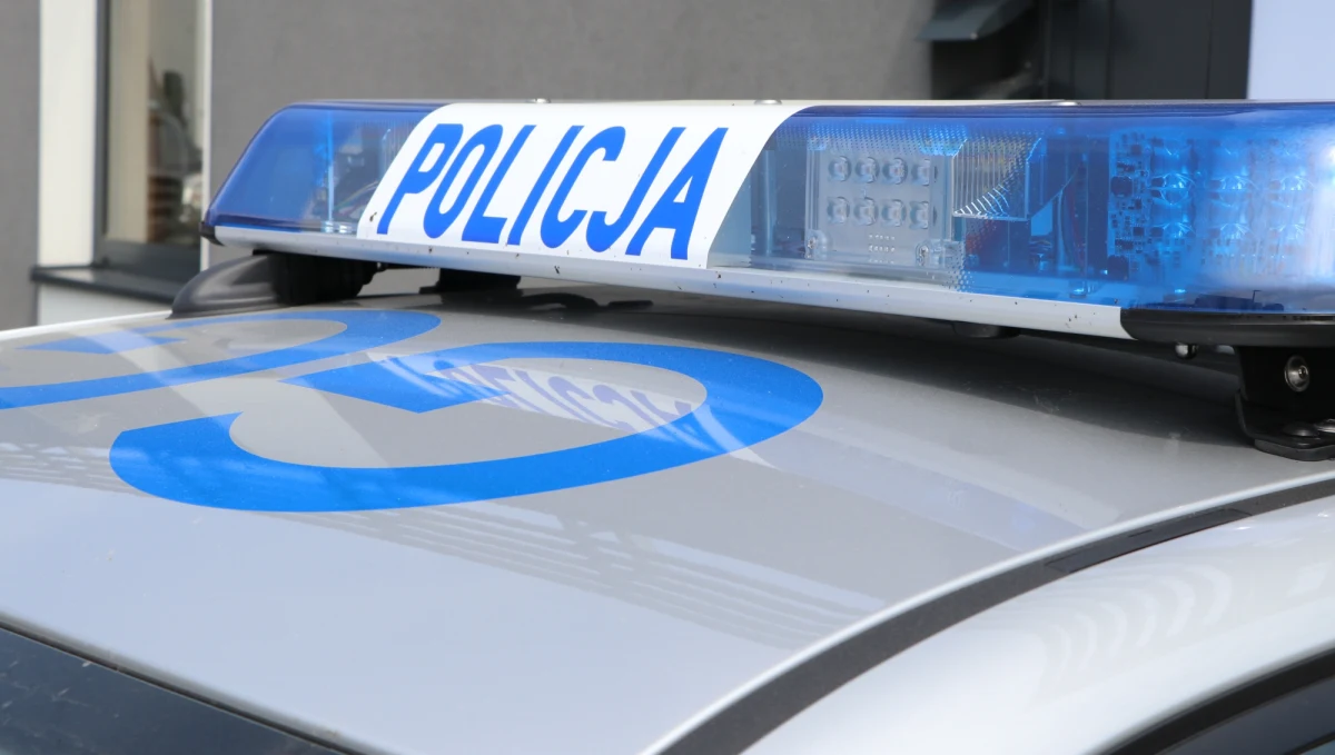 Radomska policja zatrzymała 30-letnią kobietę, podejrzaną o ugodzenie nożem swojego partnera. Mężczyzna z obrażeniami ciała został przewieziony do szpitala.