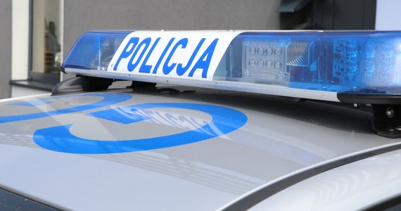 Radomska policja zatrzymała 30-letnią kobietę, podejrzaną o ugodzenie nożem swojego partnera. Mężczyzna z obrażeniami ciała został przewieziony do szpitala.