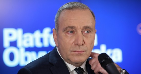 Lider Platformy Obywatelskiej Grzegorz Schetyna poinformował w Sejmie, że decyzję dotyczącą kandydowania na szefa partii przekaże w styczniu. "Mam czas do stycznia, żeby powiedzieć, czy kandyduję" - podkreślił Schetyna.