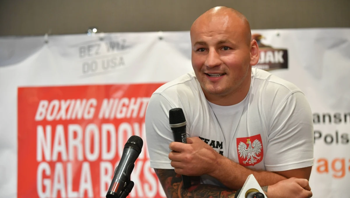 Artur Szpilka sparingpartnerem: pięściarz pomaga w przygotowaniach do styczniowej walki o pas Michałowi Cieślakowi. Promotor tego ostatniego opublikował w mediach społecznościowych nagranie wideo ze sparingu bokserów.