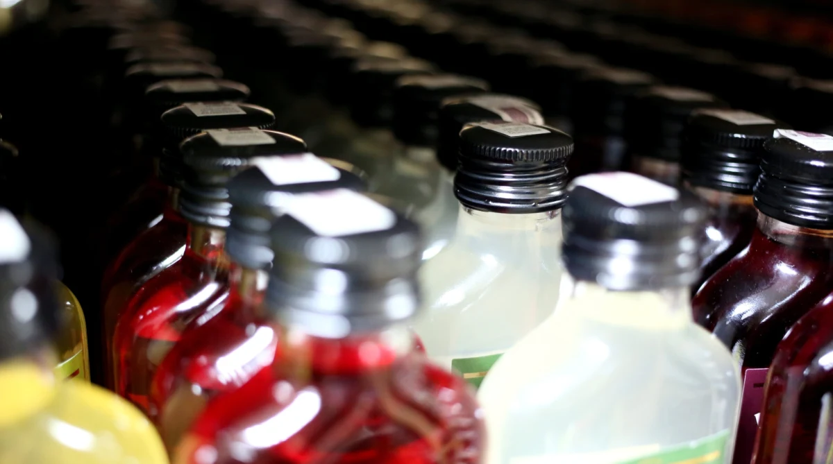 Senat odrzucił nowelizację ustawy o podatku akcyzowym, podnoszącą o 10 proc. stawki tego podatku na alkohole i wyroby tytoniowe. Wniosek o odrzucenie ustawy złożyli senatorowie Koalicji Obywatelskiej. W środę poparła go komisja budżetu i finansów publicznych.