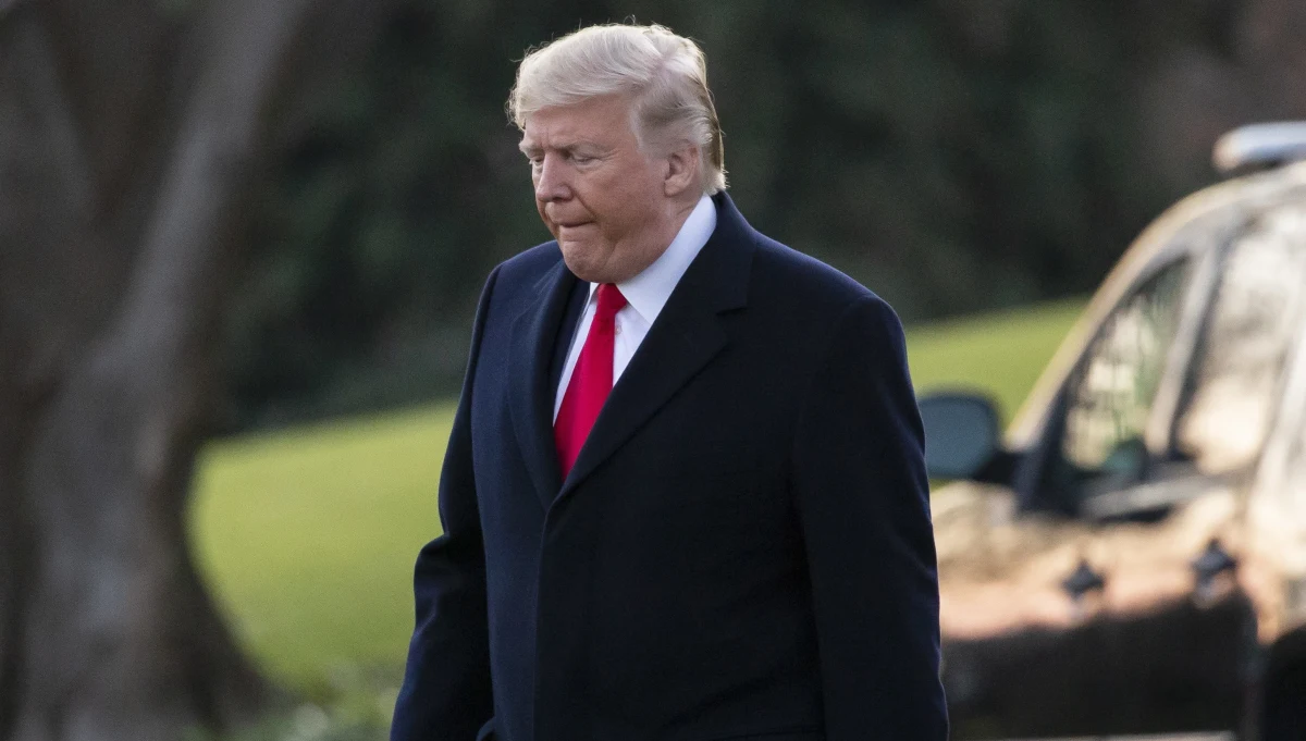 Donald Trump postawiony w stan oskarżenia. Izba Reprezentantów - po raz trzeci w historii USA - przegłosowała artykuły impeachmentu prezydenta Stanów Zjednoczonych. O usunięciu Trumpa z urzędu będzie decydować Senat. 