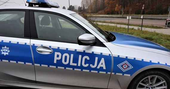 W ciężkim stanie do szpitala trafiła kobieta, która uczestniczyła w wypadku w Oleśnicy na Dolnym Śląsku. Kierowca auta, którym podróżowała, był nietrzeźwy. 
