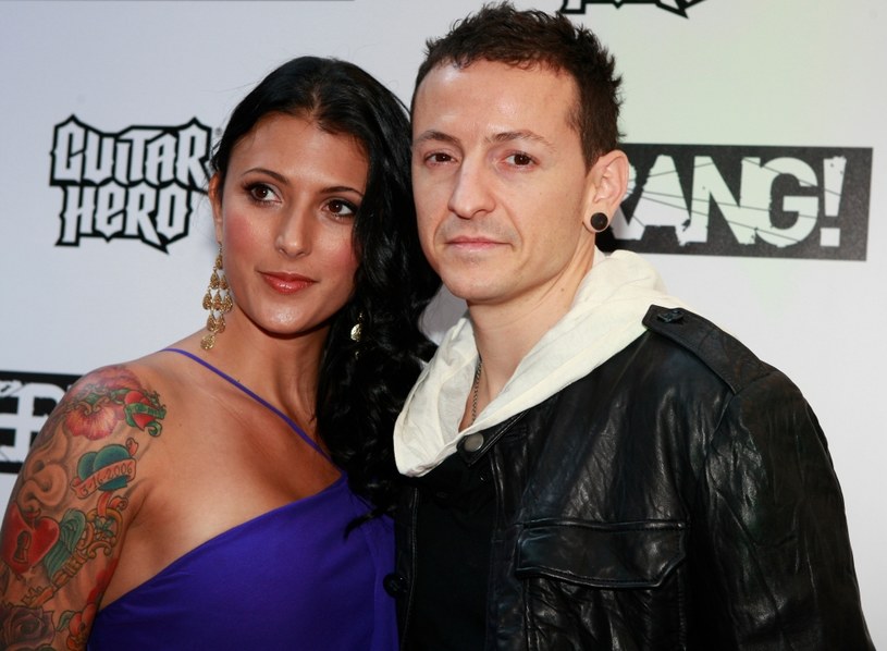 Według najnowszych doniesień Talinda Ann załagodziła spór z byłą żoną Chestera Benningtona i zezwoliła jej na walkę o tantiemy. Ma to oznaczać, że Samantha Olit otrzyma połowę wpływów z praw autorskich dotyczących działalności wokalisty grupy Linkin Park.