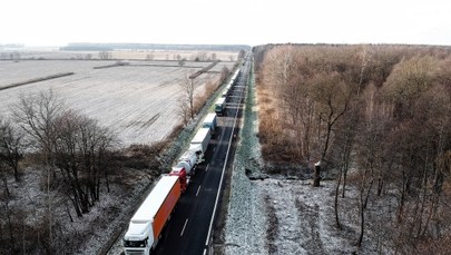 Tłok i wielokilometrowe kolejki na przejściach granicznych z Ukrainą. Padł rekord