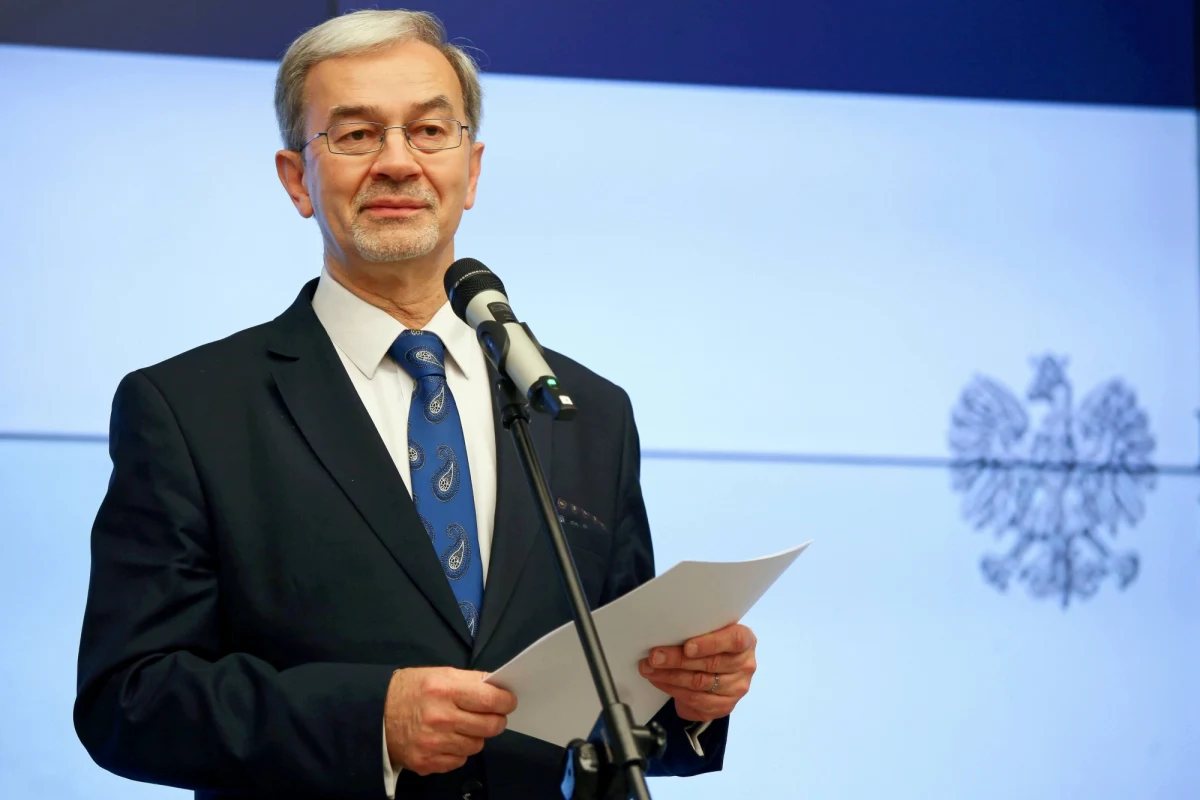 Jerzy Kwieciński coraz bliżej zostania prezesem Polskiego Górnictwa Naftowego i Gazownictwa. Niedawny Minister Finansów, Inwestycji i Rozwoju złożył zgłoszenie w konkursie ma w fotelu szefa PGNiG - ustalili dziennikarze RMF FM. Niemal pewnym jest, że to on zastąpi urzędującego 4 lata Piotra Woźniaka.